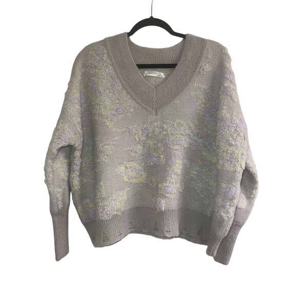 ✨Anthropologie Lucila Beige V-Neck Sz Small Sweater with Yellow Floral Motif✨ - Picture 2 of 6